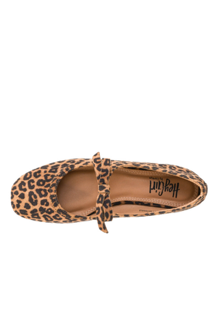 Corky's Layover Bow Flat in Leopard