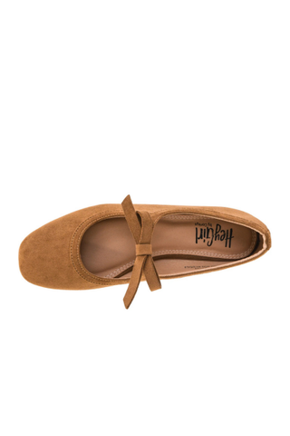 Corky's Layover Bow Flat in Cognac