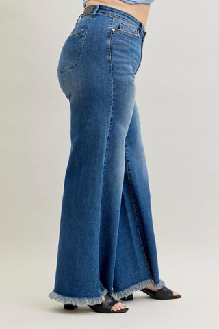 Judy Blue Straight Leg Button Fly Fray Hem Jeans