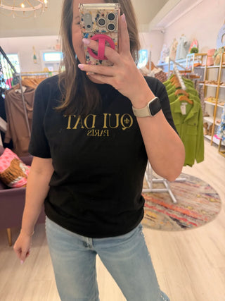 Qui Dat Paris Tee UNISEX Fit