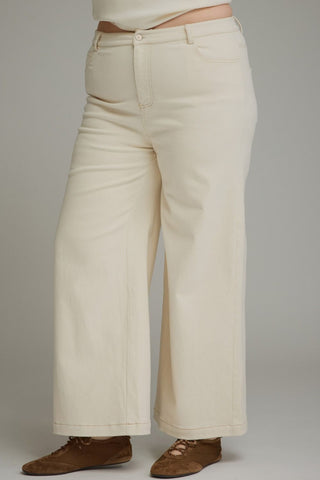 Ecru Twill Cropped Pants