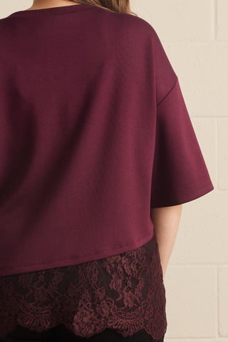 Chloe Lace Trim Tee in Burgundy