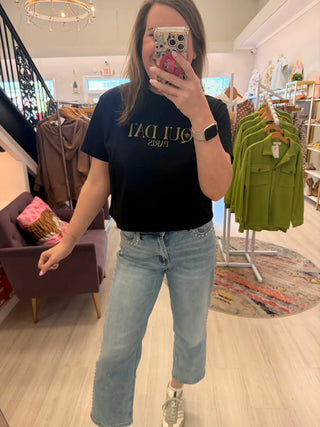QUI DAT Paris Boxy Crop Tee